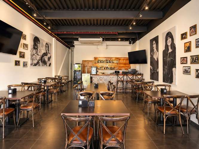 Local para Restaurante | 102 m² | Plaza con 60 Estacionamientos - Imagen 3