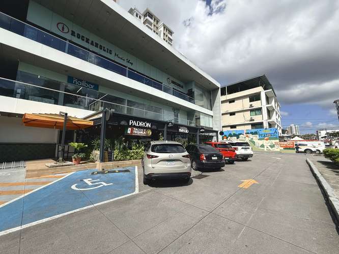 Local para Restaurante | 102 m² | Plaza con 60 Estacionamientos - Imagen 4