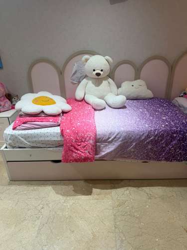 Vendo lindo juego de cuarto de niñas - Imagen 5