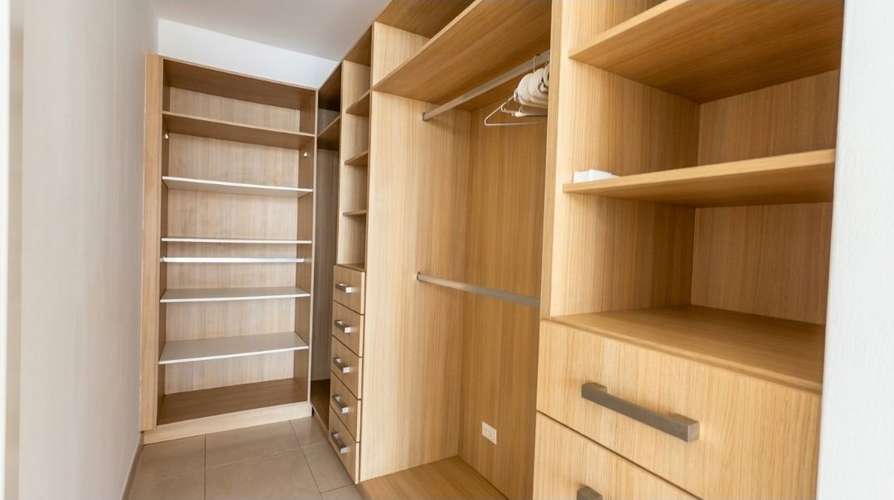 APARTAMENTO CON LINEA BLANCA FRENTE AL MAR - Imagen 6