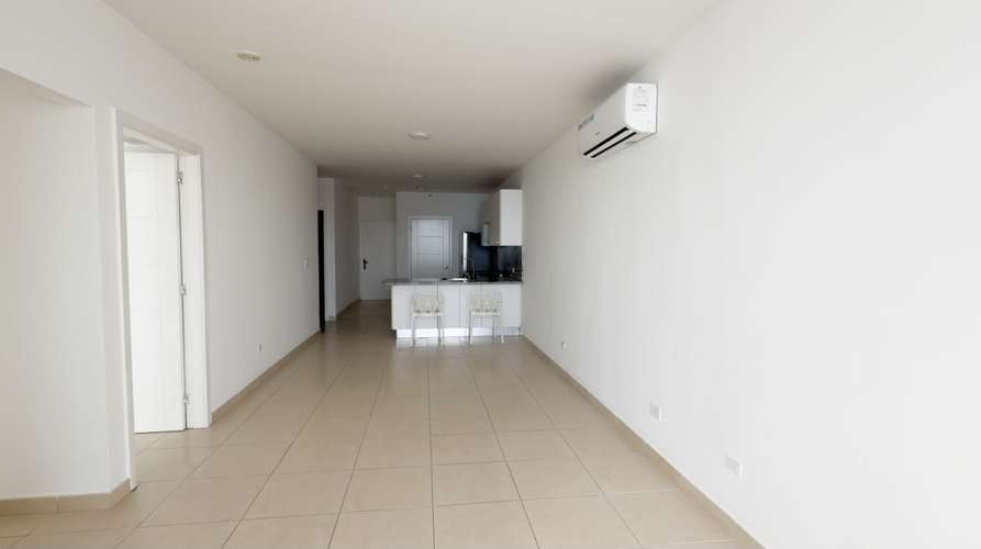 APARTAMENTO CON LINEA BLANCA FRENTE AL MAR - Imagen 10