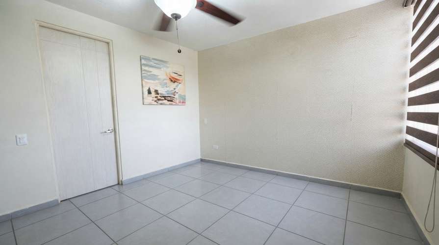 TUMBA MUERTO I LINEA BLANCA I 3 RECAMARAS I 77 M² I EXCELENTE PRECIO NEGOCIABLE 