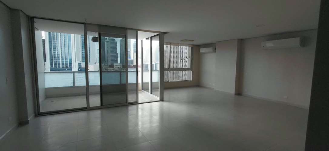 Banco vende apto. en PH MARBELLA 47 – BELLA VISTA, PANAMÁ - Imagen 1