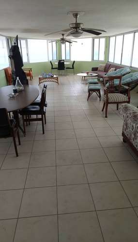 Apartamento en Venta en Coronado con Vista Directa al Mar - Imagen 2