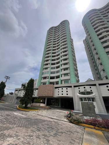 Banco vende apto. en PH GREEN PARK – CONDADO DEL REY - Imagen 1