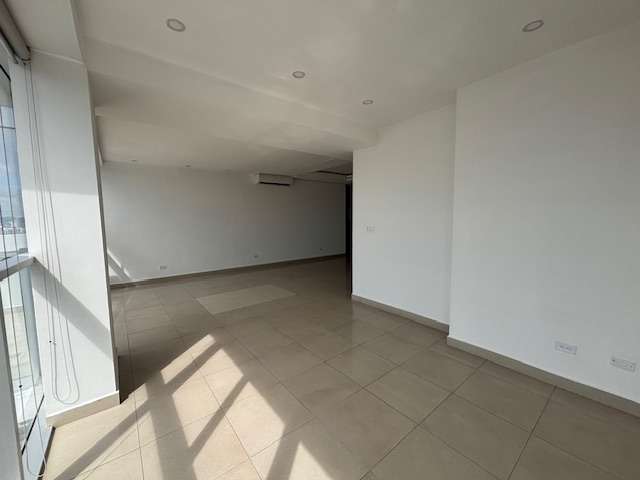 SE VENDE APARTAMENTO EN SAN FRANCISCO EDIFICIO WINDOW TOWER - Imagen 4