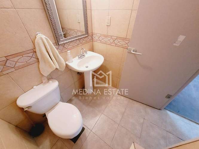 Casa de 4 dormitorios en alquiler en Ciudad de Panamá con jardín y terraza en Clayton