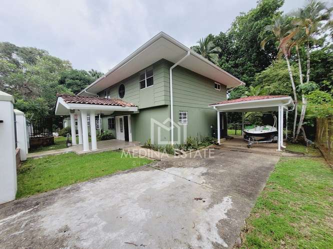 Casa de 4 dormitorios en alquiler en Ciudad de Panamá con jardín y terraza en Clayton