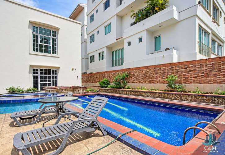 ALQUILER CASA DE LUJO SAN FRANCISCO PANAMÁ 1500M2 10REC PISCINA JACUZZI ASCENSOR MLD