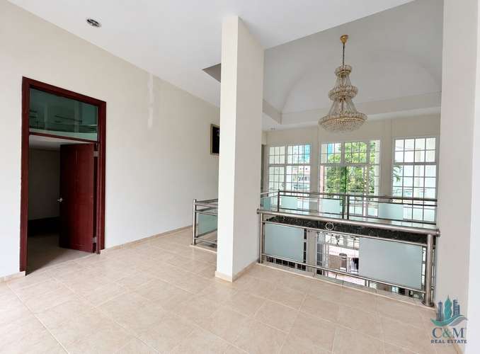 ALQUILER CASA DE LUJO SAN FRANCISCO PANAMÁ 1500M2 10REC PISCINA JACUZZI ASCENSOR MLD - Imagen 10
