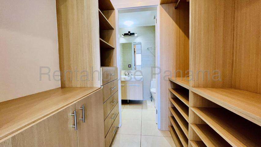 Alquiler de Apartamento en Punta Pacífica 27*cdy2737