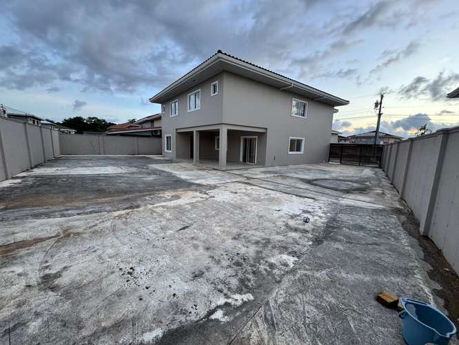 Casa en Alquiler / colón, PH Albader 3