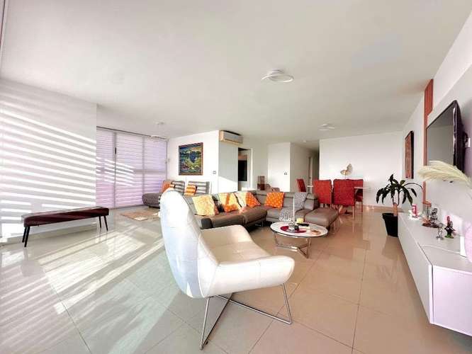 Apartamento en Villa de las Fuentes I 3 Rec I Amoblado I Con balcón y 2 parking