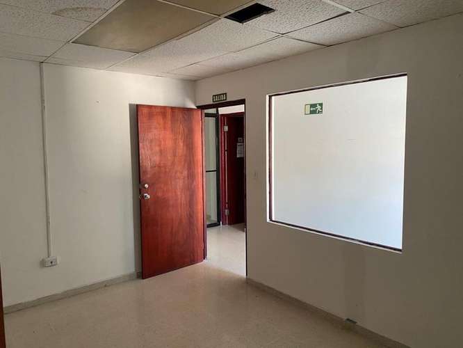 J1796GRR Alquiler de Oficina Comercial en Los Angeles 