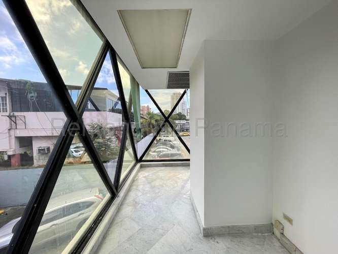 Vendo Edificio en Transistmica LC27-3239