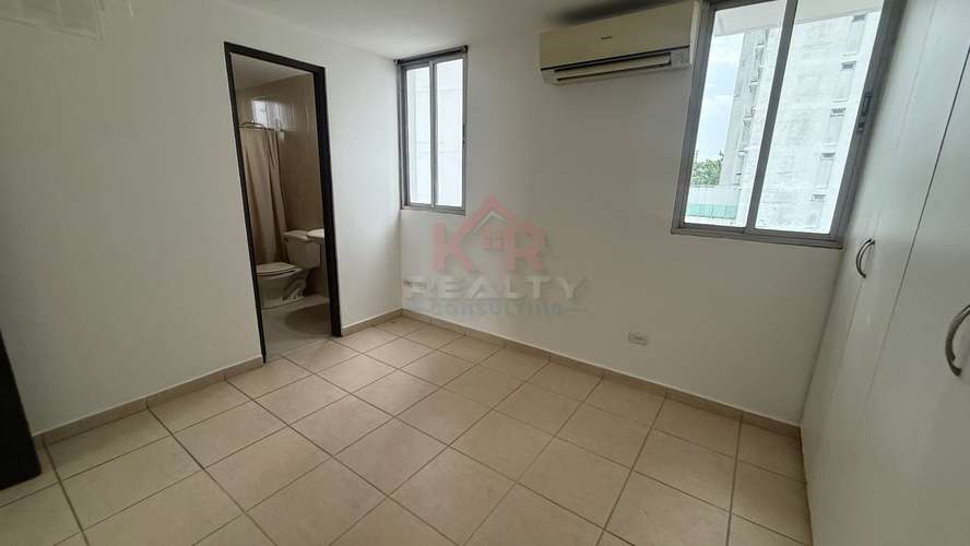 Apartamento en Vista Belle Tower, Hato Pintado: 3 recámaras, 3 baños y balcón, con piscina, $135,000 - Imagen 13