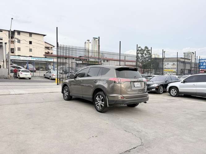 Toyota Rav 4 2018 - Imagen 4