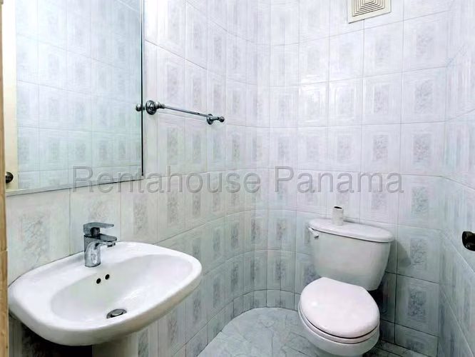 Alquler de Excelente Apartamento en Coco del Mar 27*3285Mfk