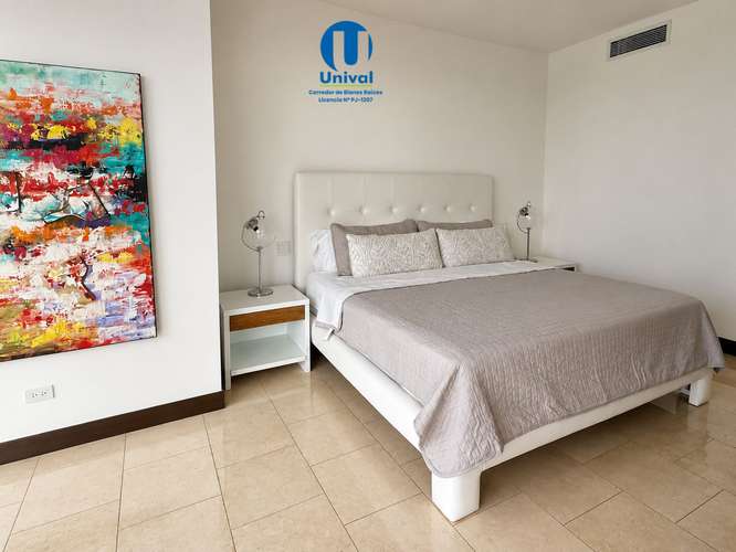 Apartamento Amoblado en Alquiler en Punta Pacífica - PH TOC
