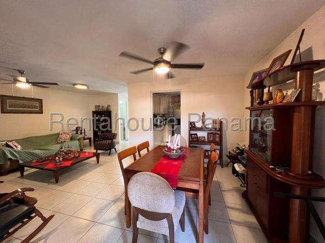 LGU-Venta de casa en Condado del Rey, Dorado Springs. - Imagen 4