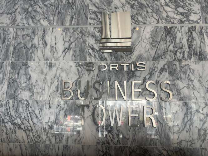 Venta de oficina en Sortis Business Tower 4 Oficinas, Sala de Conferencias 2 Parking 104mtrs
