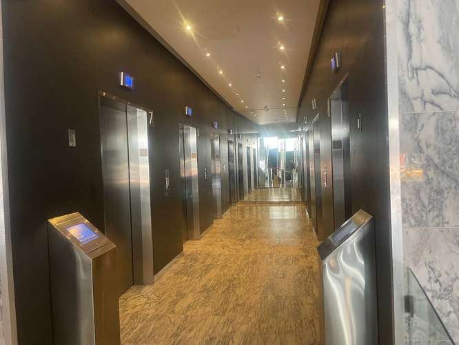 Venta de oficina en Sortis Business Tower 4 Oficinas, Sala de Conferencias 2 Parking 104mtrs