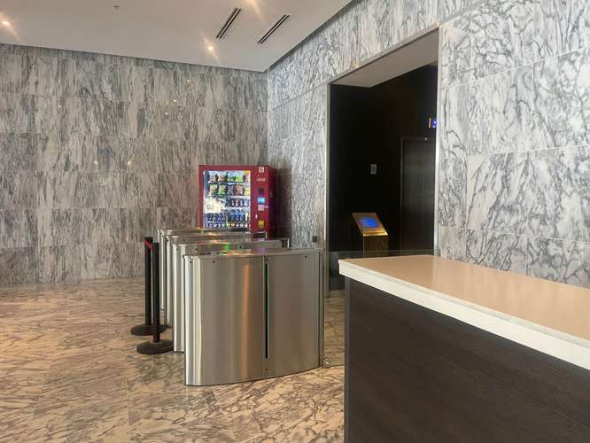 Venta de oficina en Sortis Business Tower 4 Oficinas, Sala de Conferencias 2 Parking 104mtrs