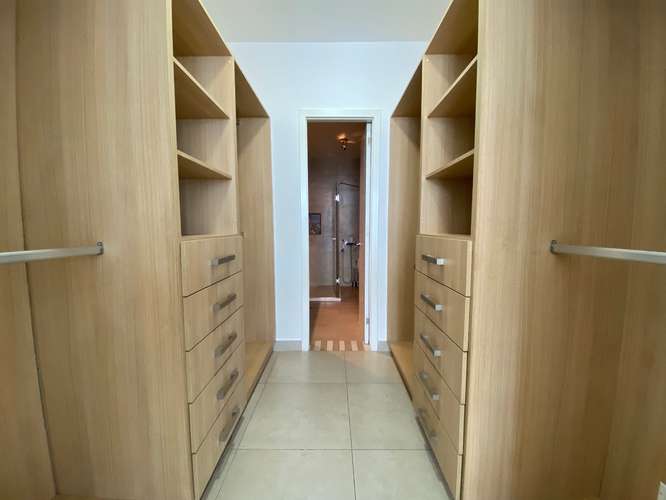 Alquiler de apartamento en avenida Balboa con vista al mar  - Imagen 12