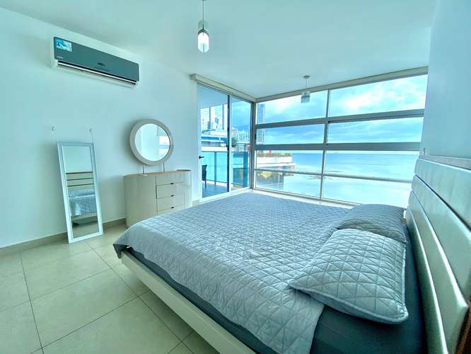 Alquiler de apartamento en avenida Balboa con vista al mar  - Imagen 7