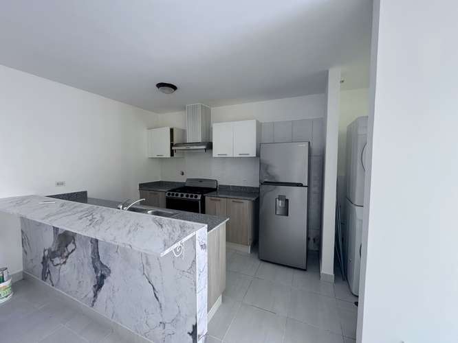 Alquiler de apartamento amoblado en Vía España - Ph Metropolitan Park - 3 recamaras 