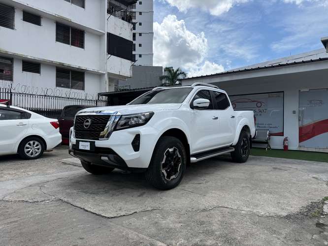 HERMOSA NISSAN FRONTIER LE FULL EXTRA 2024