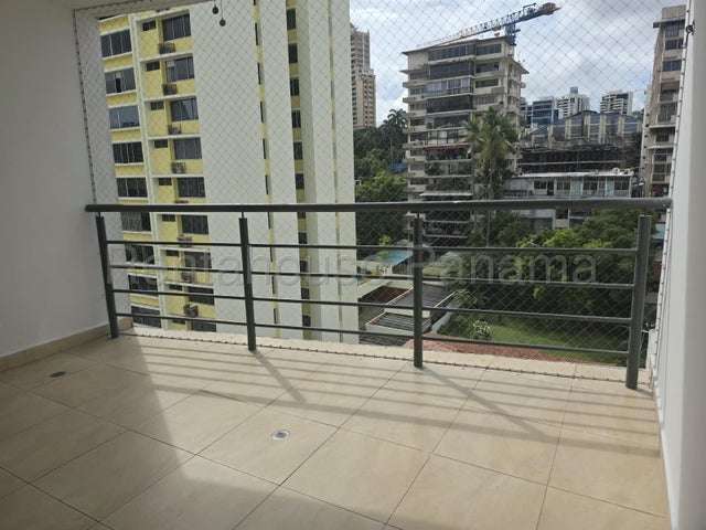 APARTAMENTO EN ALQUILER EN EL CANGREJO 