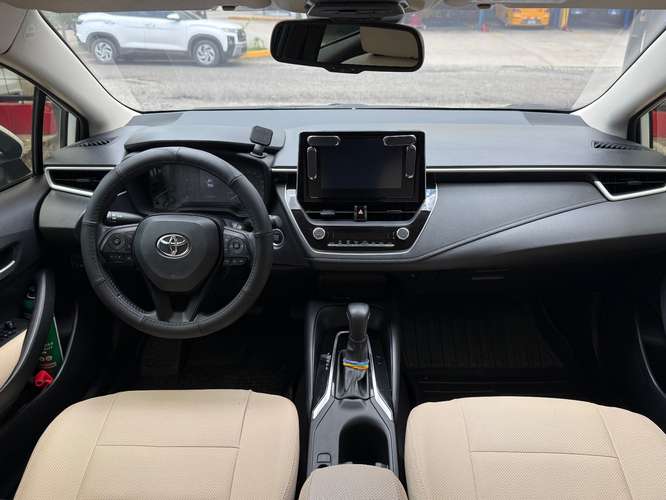 Hermosa Toyota Corolla full extra japonés 2023