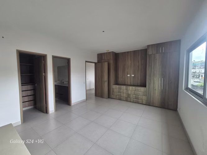 VENTA DE CASA EN  ALTOS DEL PARQUE  - Imagen 7