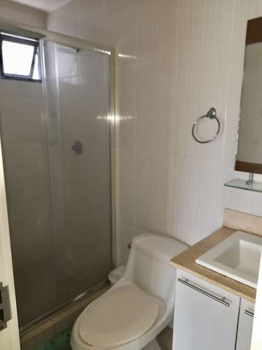 Hermoso y Centrico Apartamento en Condado del Rey Country Club