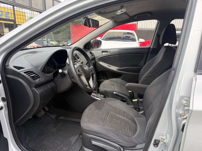 HERMOSA HYUNDAI ACCENT SEMI FULL 2016 - Imagen 5