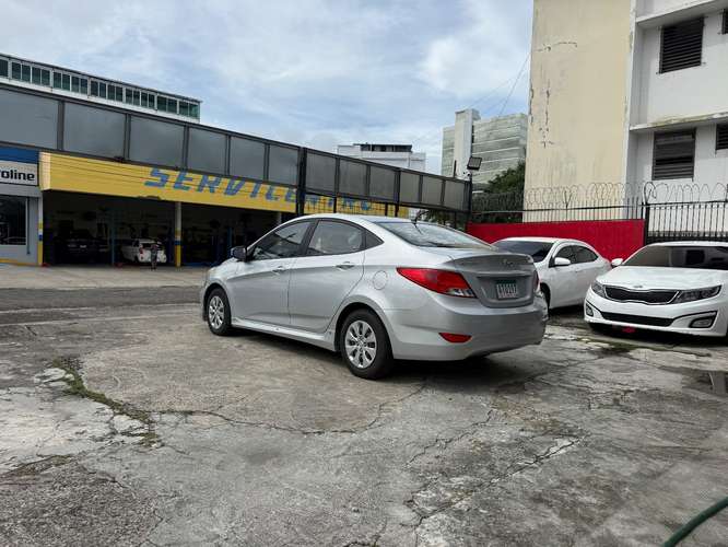 HERMOSA HYUNDAI ACCENT SEMI FULL 2016 - Imagen 11