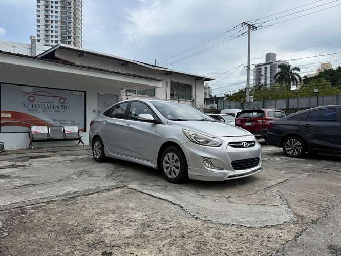 HERMOSA HYUNDAI ACCENT SEMI FULL 2016 - Imagen 3