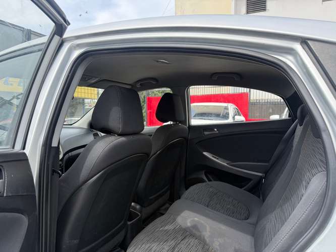 HERMOSA HYUNDAI ACCENT SEMI FULL 2016 - Imagen 6