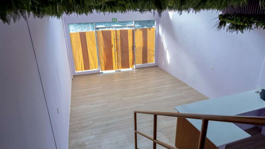 Alquiler de local comercial en San Francisco – Plaza 69