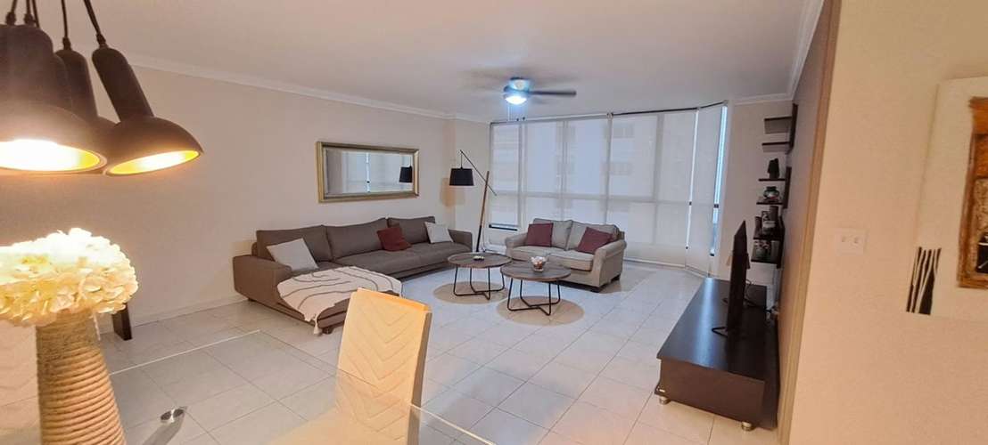 Alquiler Apartamento Amoblado en Obarrio, 180 m² 3 Rec + CBE, $1,750