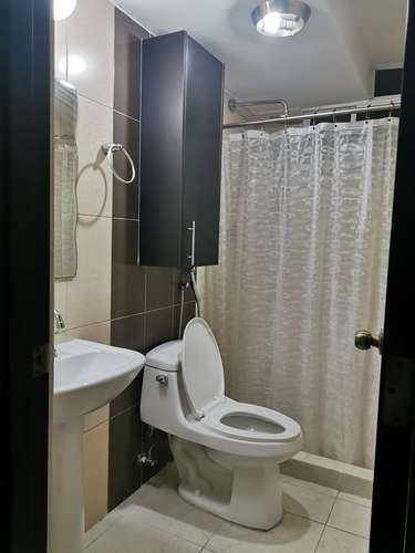 APT 2R2B1P SEMI AMOBLADO CON LINEA BLANCA EN 12 DE OCTUBRE 850