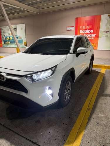 Se vende Toyota rav4 2025 - Imagen 2