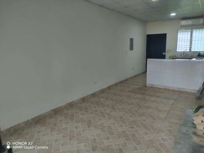 Se alquila duplex Bugaba sin muebles cercado 250.00 - Imagen 19