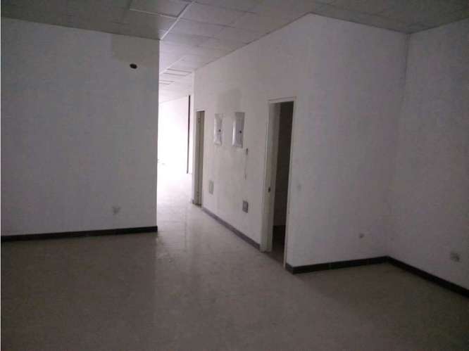 SE ALQUILA LOCAL 150M EN PUEBLO NUEVO PH POLI PLANTA ALTA VACIO