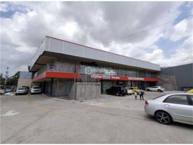 LOCAL / PUEBLO NUEVO / PH POLI / 150 M2 / PLANTA ALTA / VACIO