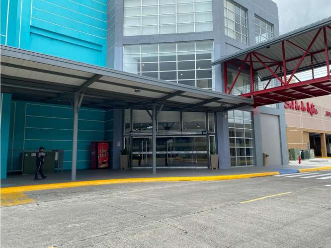 REMATE DE LOCAL 80M EN  WESTLAND MALL CON DOS DIVISIONES PLANTA BAJA - Imagen 19