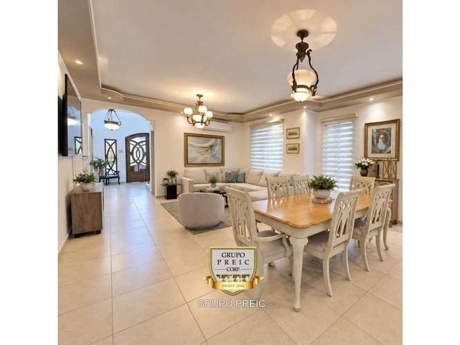 Casa en alquiler Clayton Village Amoblada CC