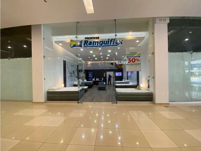 REMATE LOCAL / WESTLAND MALL / 80M / DOS DIVISIONES / PLANTA BAJA