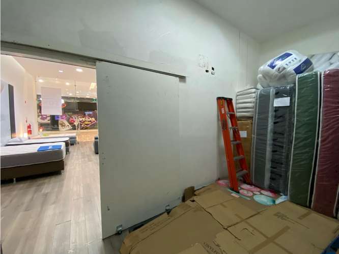 REMATE LOCAL / WESTLAND MALL / 80M / DOS DIVISIONES / PLANTA BAJA - Imagen 13